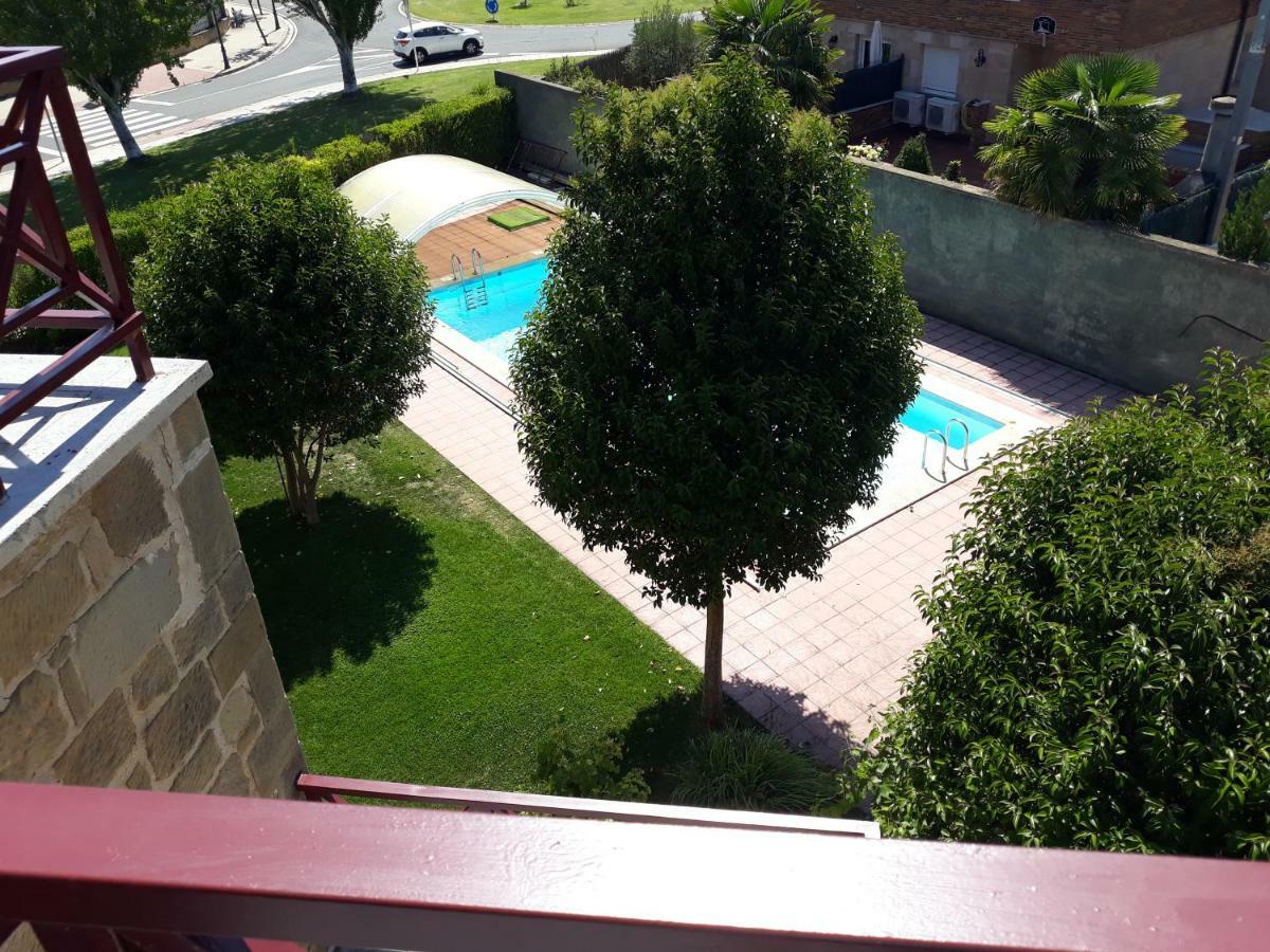 Preciosa Casa Independiente Con Piscina Cubierta Y Gran Jardin Privados Haro Eksteriør bilde
