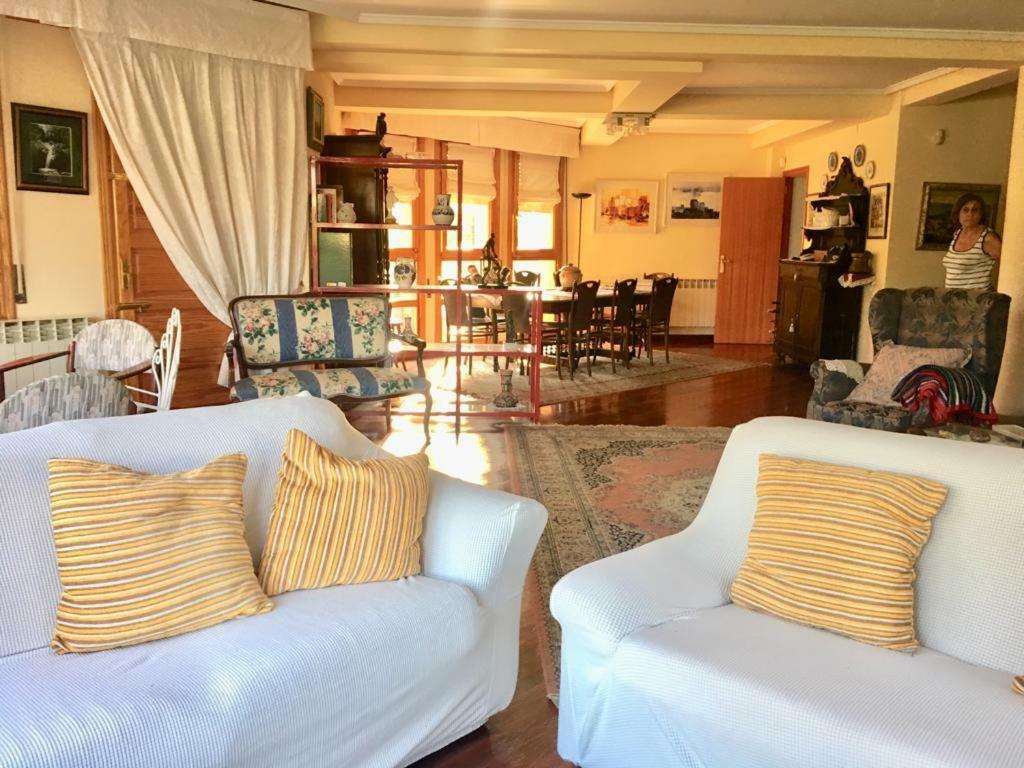 Preciosa Casa Independiente Con Piscina Cubierta Y Gran Jardin Privados Haro Eksteriør bilde